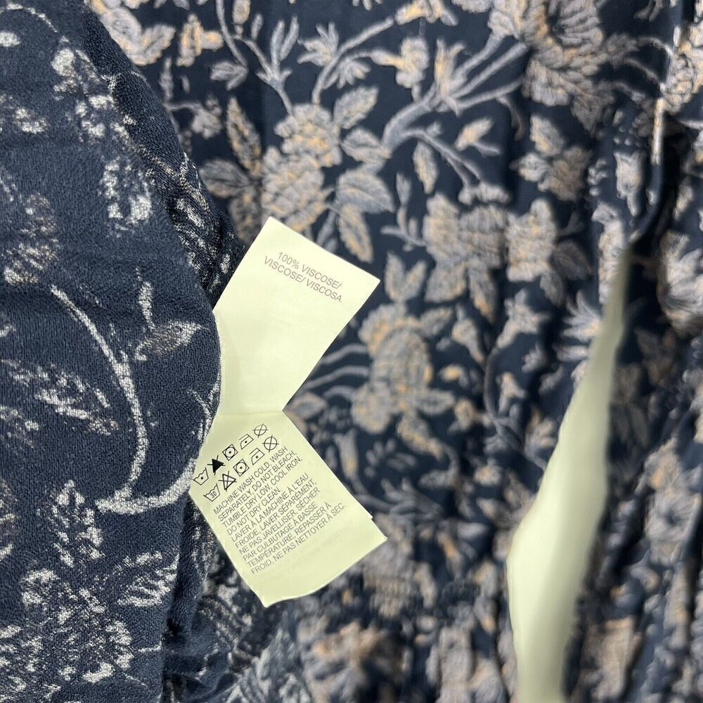 Lucky Brand Top Size Small Womens Navy Peasant Floral Print V Neck Smocked Boho - Picture 9 of 10